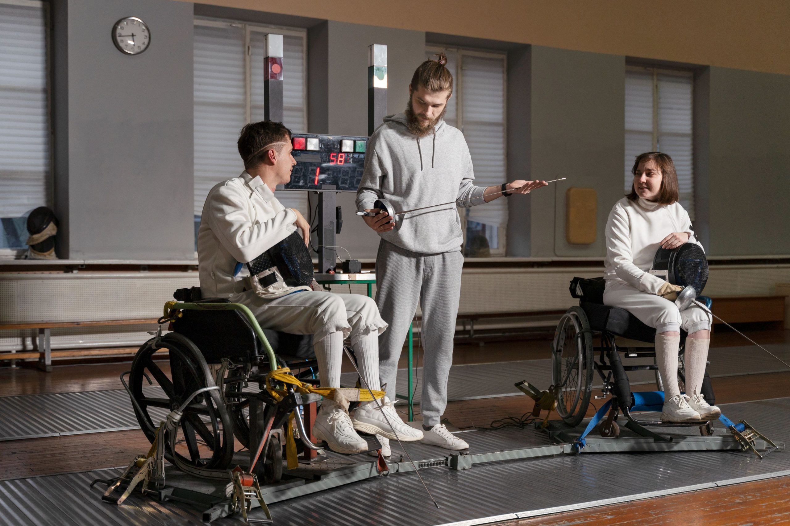 disabled-fencers-special-equipment-fighting-from-their-wheelchairs